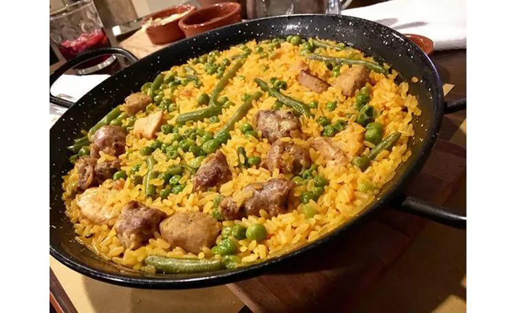 Prenota la Paella